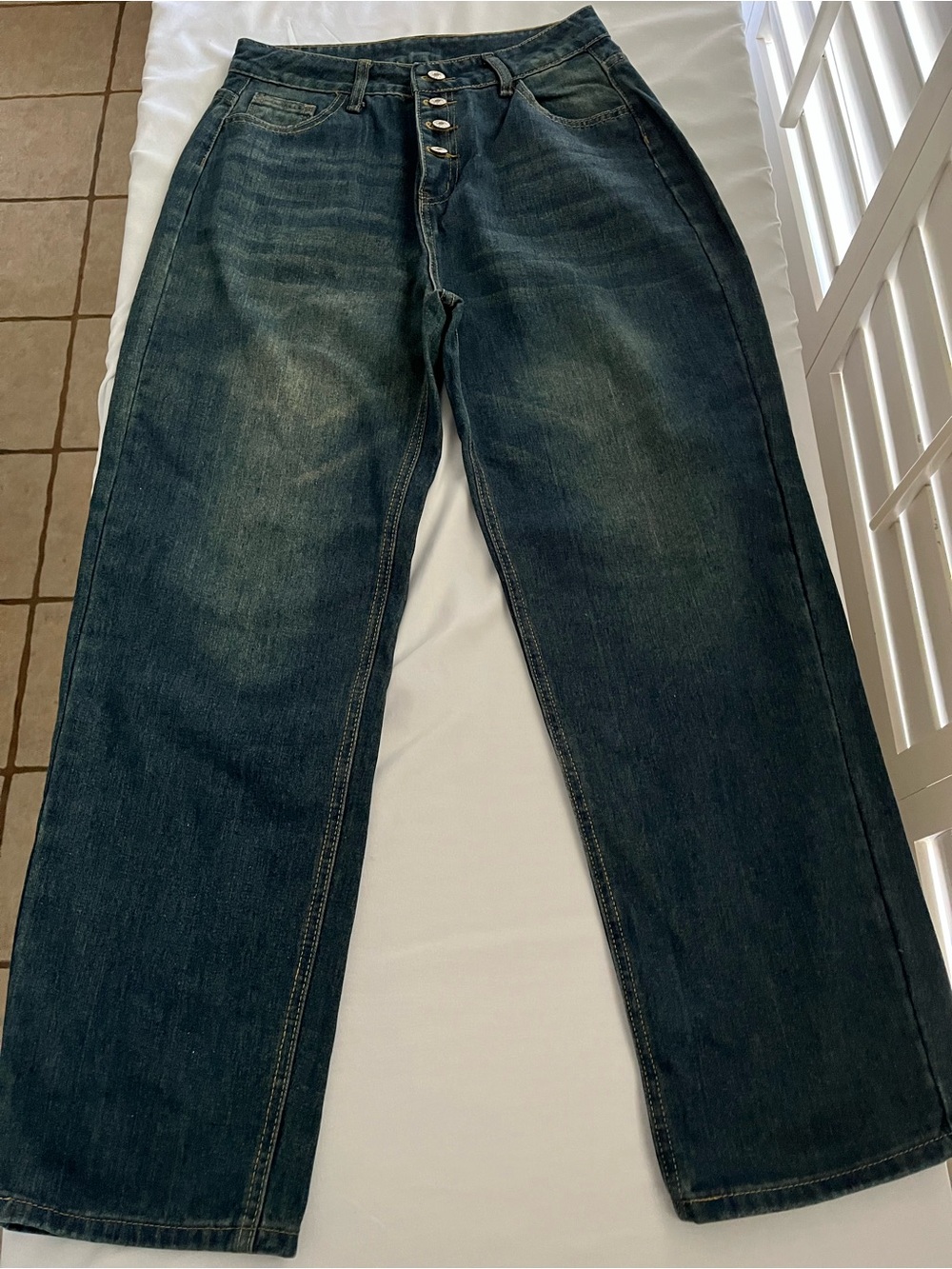 Unbranded multi button jeans size M